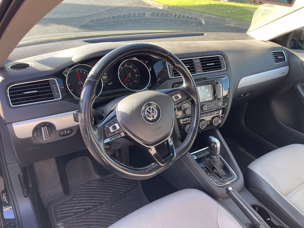 Used 2015 Volkswagen Jetta SEL Premium FWD image 5