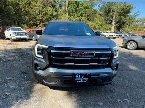 New 2026 GMC Terrain Elevation w/ Technology Package II image 3