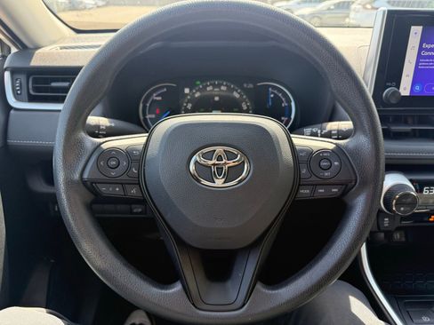 Used 2024 Toyota RAV4 XLE w/ Convenience Package AWD/4WD image 17