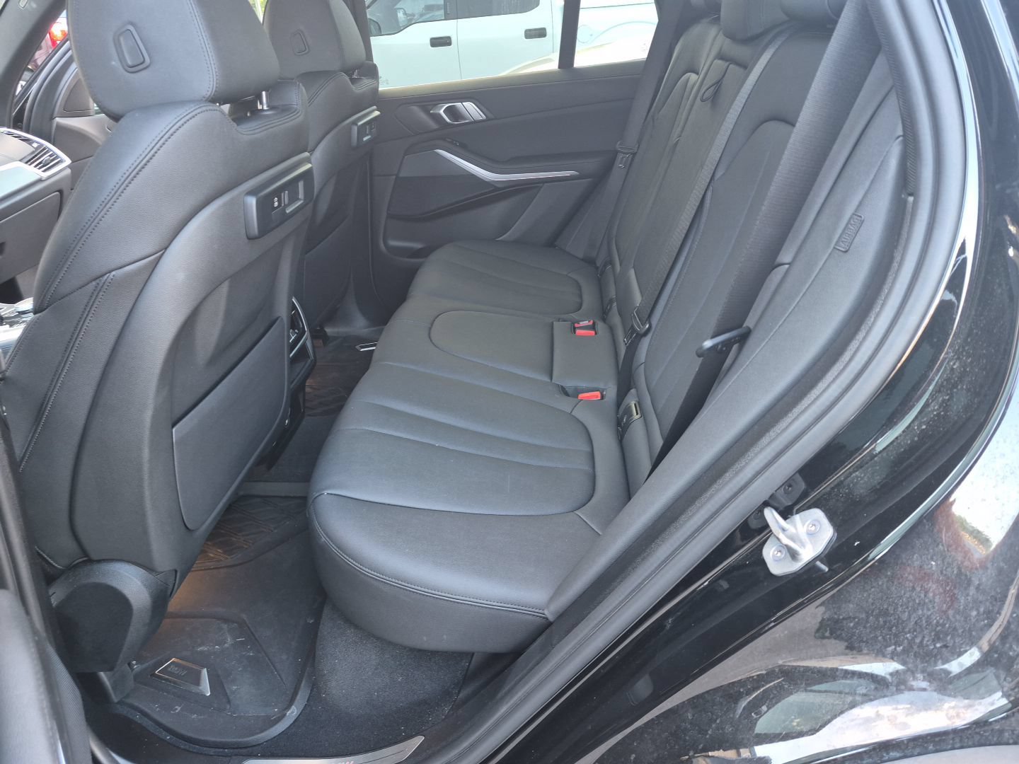 Used 2021 BMW X5 sDrive40i w/ Convenience Package RWD image 10