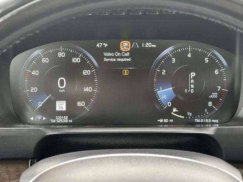 Used 2018 Volvo XC90 T6 Momentum w/ Convenience Package image 28