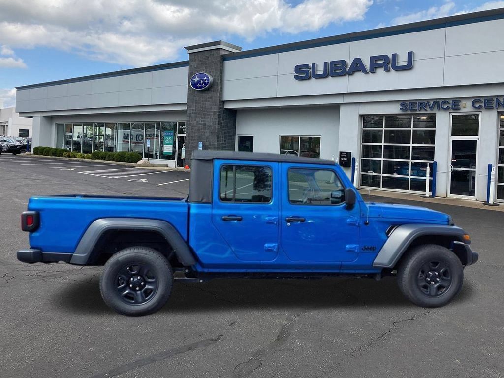 Used 2022 Jeep Gladiator Sport w/ Trailer Tow Package AWD/4WD image 8