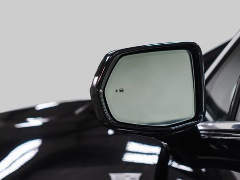 Used 2022 Cadillac XT5 Premium Luxury w/ LPO, Floor Liner Package image 41