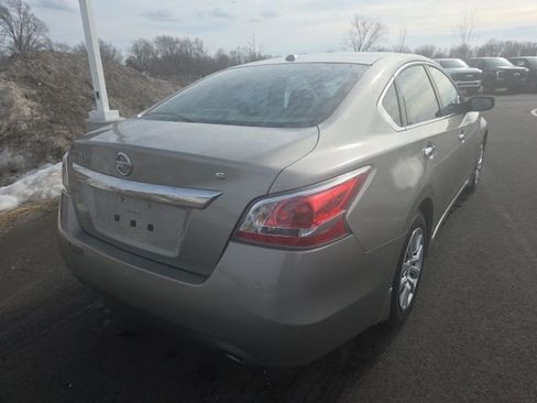 Used 2015 Nissan Altima 2.5 S w/ Power Driver Seat Package image 6