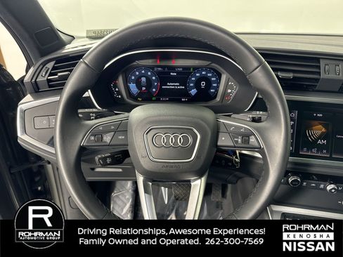 Used 2025 Audi Q3 2.0T Premium image 11