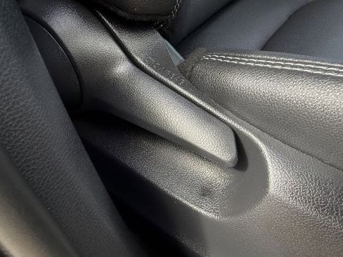 Used 2026 Toyota Corolla Cross XLE w/ Convenience Package image 30