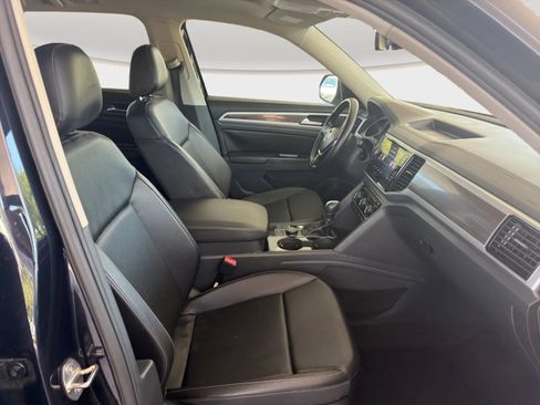 Used 2018 Volkswagen Atlas SEL AWD/4WD image 18