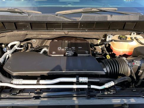 Used 2023 Chevrolet Silverado 1500 Custom AWD/4WD image 31