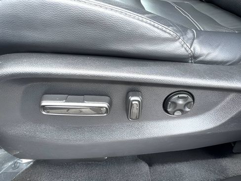 Used 2021 Honda CR-V Touring image 11