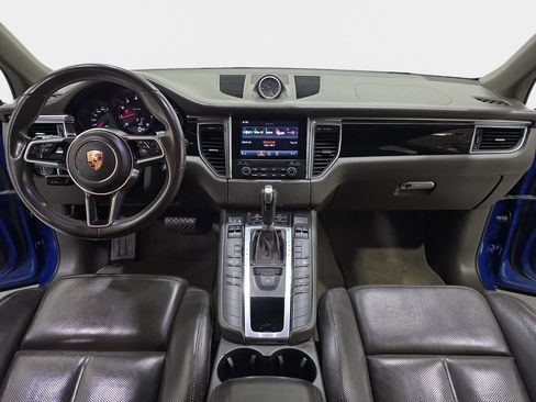 Used 2017 Porsche Macan AWD/4WD image 10