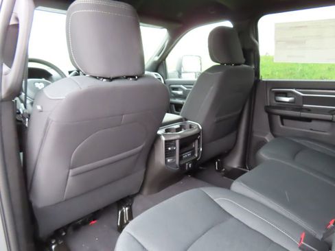New 2026 RAM 2500 Big Horn AWD/4WD image 26