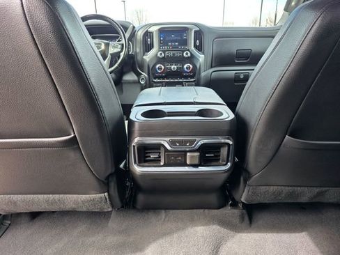 Used 2023 GMC Sierra 3500 Denali w/ Technology Package image 17