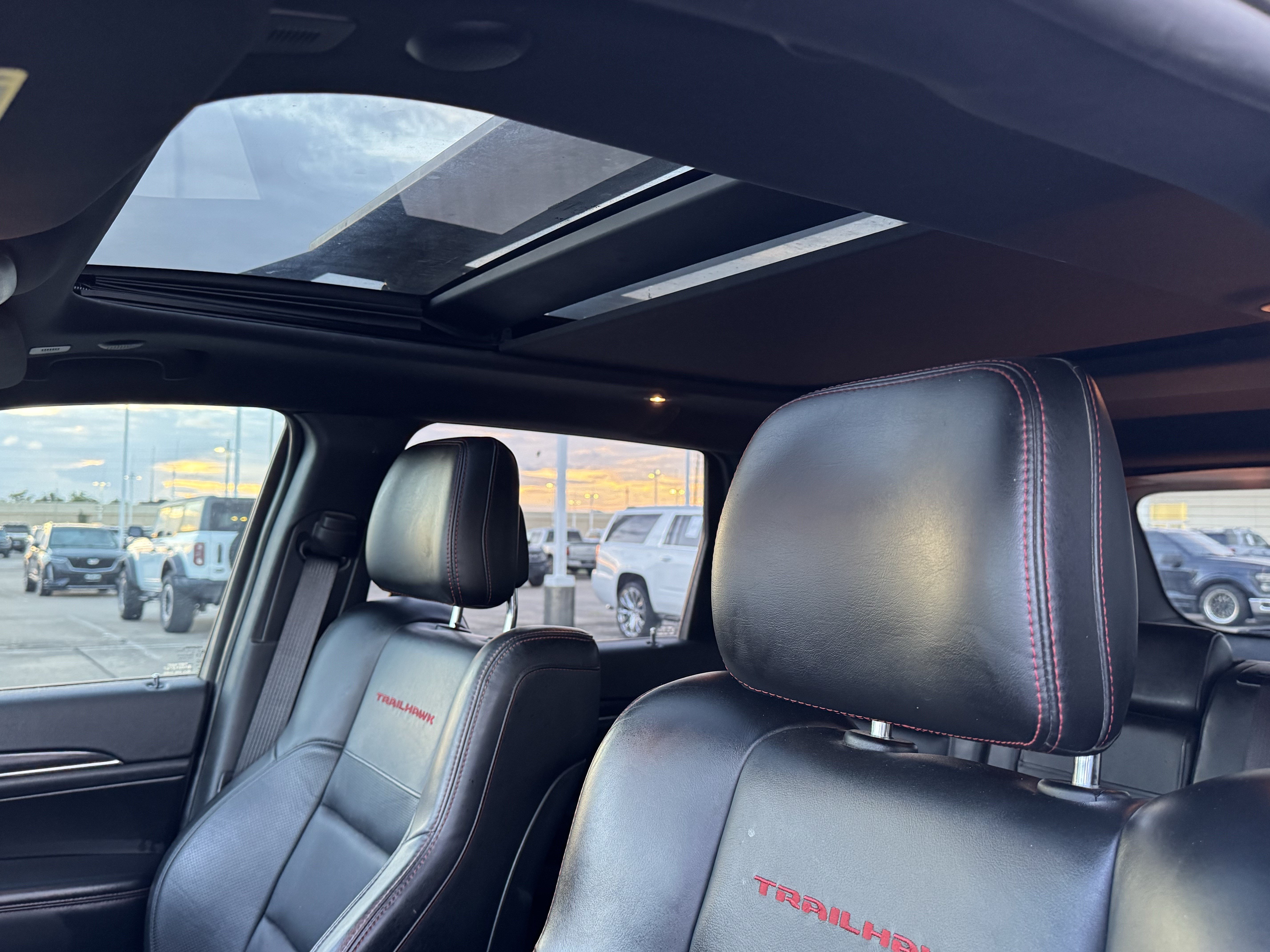 Used 2021 Jeep Grand Cherokee Trailhawk w/ Trailhawk Luxury Group AWD/4WD image 19