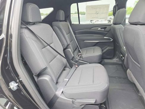 New 2026 Chevrolet Traverse LT w/ Sun and Wheel Package AWD/4WD image 14