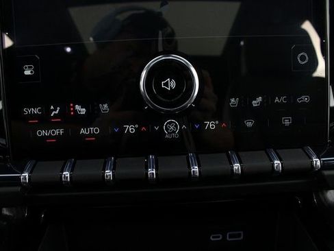 New 2026 GMC Yukon XL AT4 w/ AT4 Premium Plus Package image 8