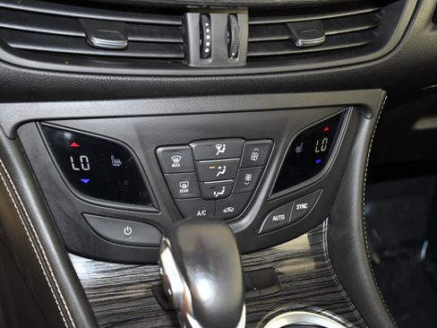 Used 2017 Buick Envision Essence AWD/4WD image 29