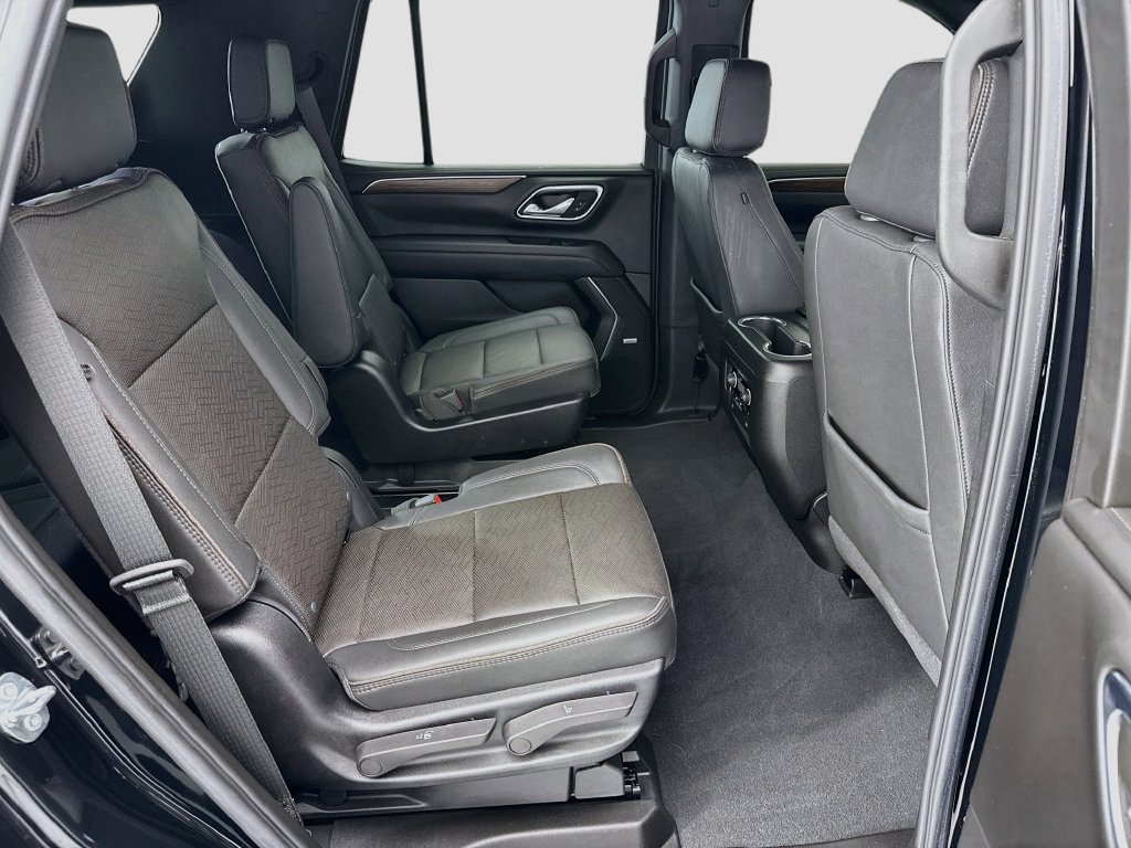 Used 2024 Chevrolet Tahoe High Country AWD/4WD image 21