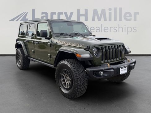 Used 2023 Jeep Wrangler Unlimited Rubicon 392 w/ Xtreme Recon 35" Tire Package AWD/4WD image 8