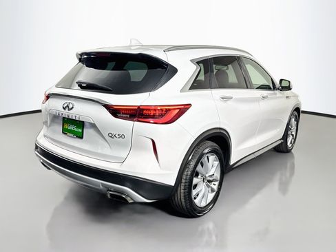Used 2021 INFINITI QX50 Luxe FWD image 10