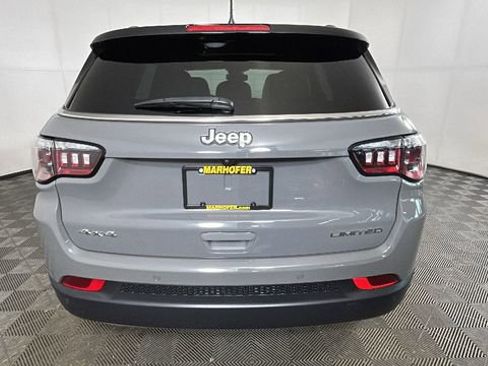 Used 2023 Jeep Compass Limited w/ Sun and Sound Group AWD/4WD image 4