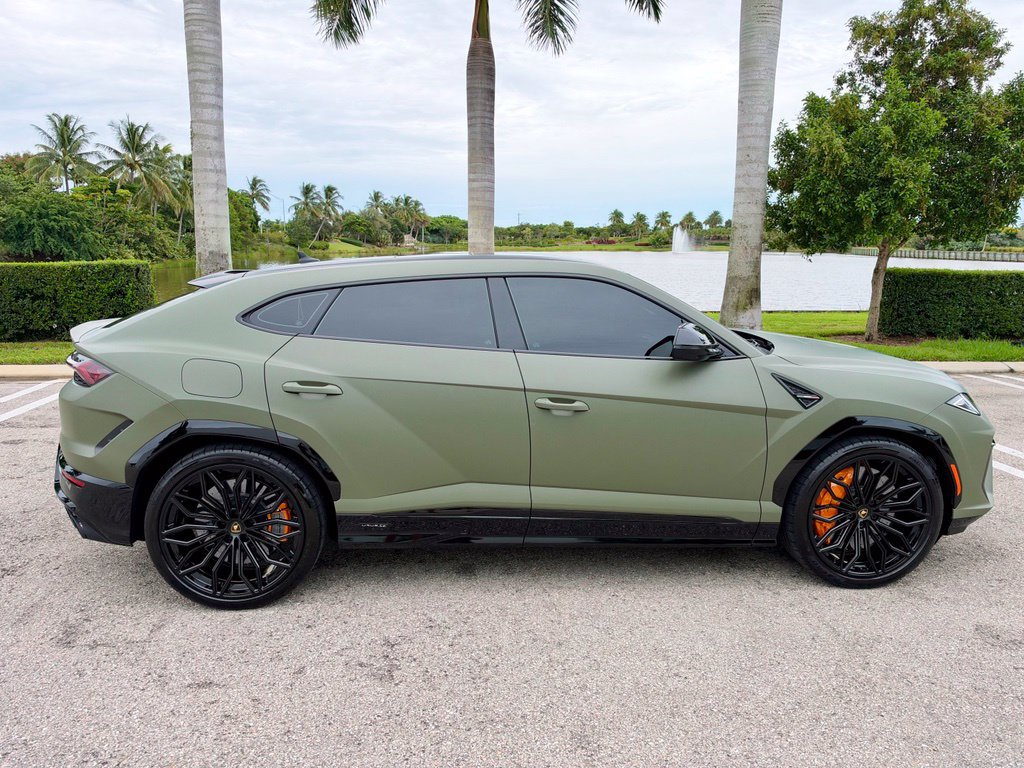 Used 2025 Lamborghini Urus SE AWD/4WD image 5