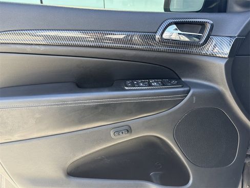 Used 2015 Jeep Grand Cherokee Limited image 13