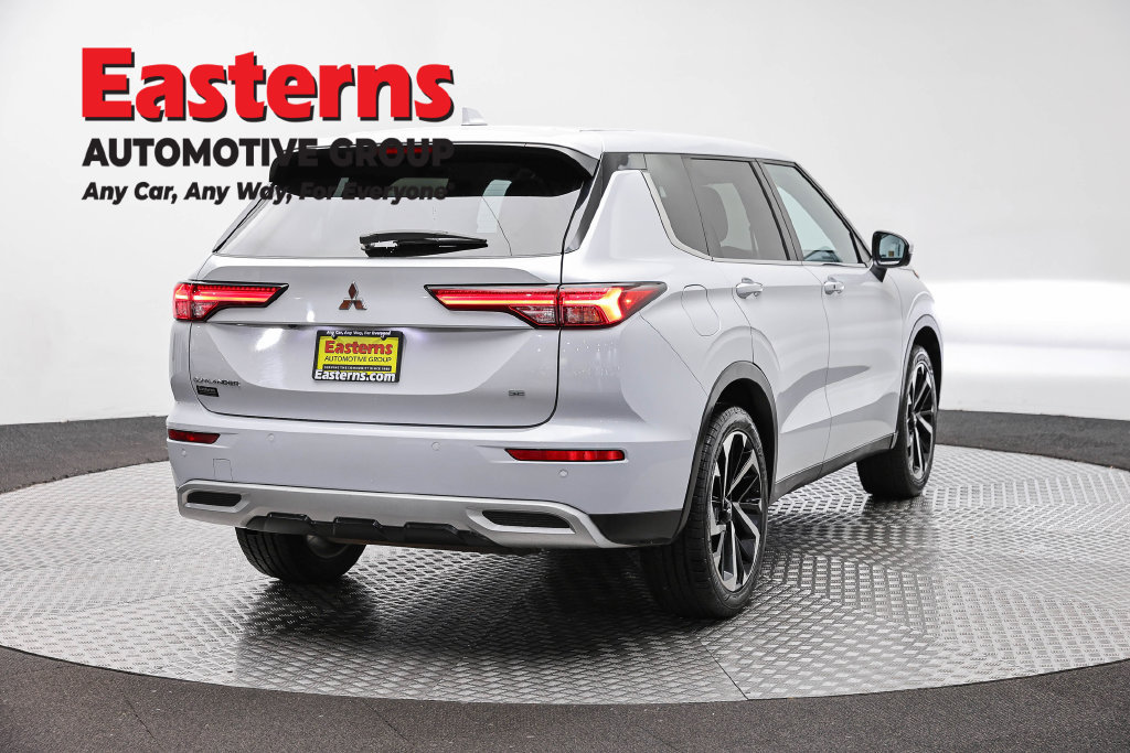 Used 2024 Mitsubishi Outlander SE FWD image 6