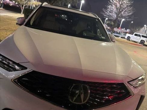 Used 2025 Acura MDX Advance Package image 2