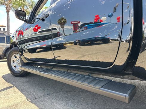 Used 2022 Nissan Frontier S w/ Technology Package RWD image 38