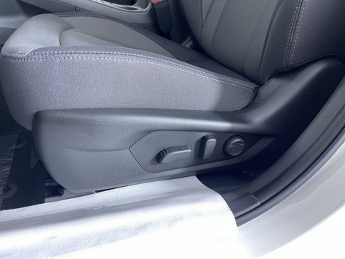 Certified 2025 Subaru Crosstrek 2.0i Premium AWD/4WD image 12