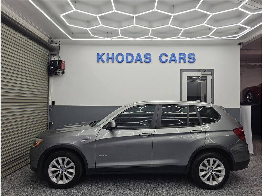 Used 2016 BMW X3 xDrive28i AWD/4WD image 1