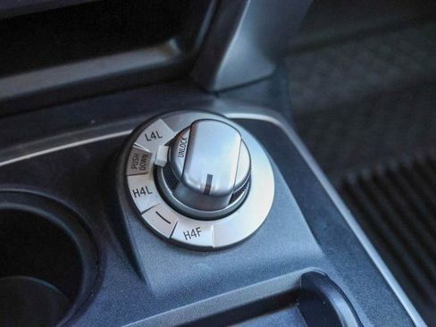 Used 2017 Toyota 4Runner SR5 image 23