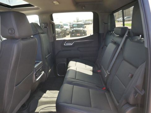 New 2026 GMC Sierra 1500 SLT AWD/4WD image 16