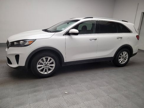 Used 2020 Kia Sorento LX w/ LX I4 Convenience Package FWD image 2