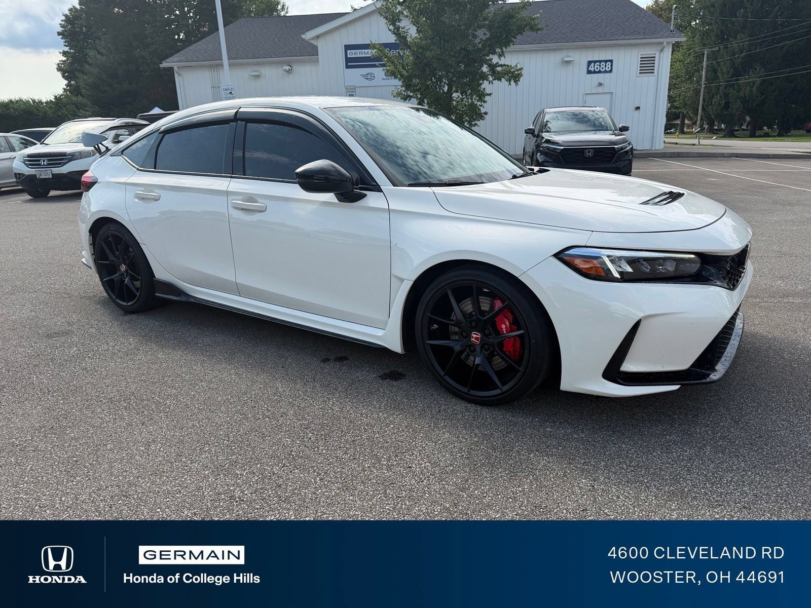 Used 2024 Honda Civic Type R image 3