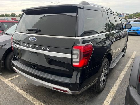 Certified 2024 Ford Expedition Limited AWD/4WD image 4