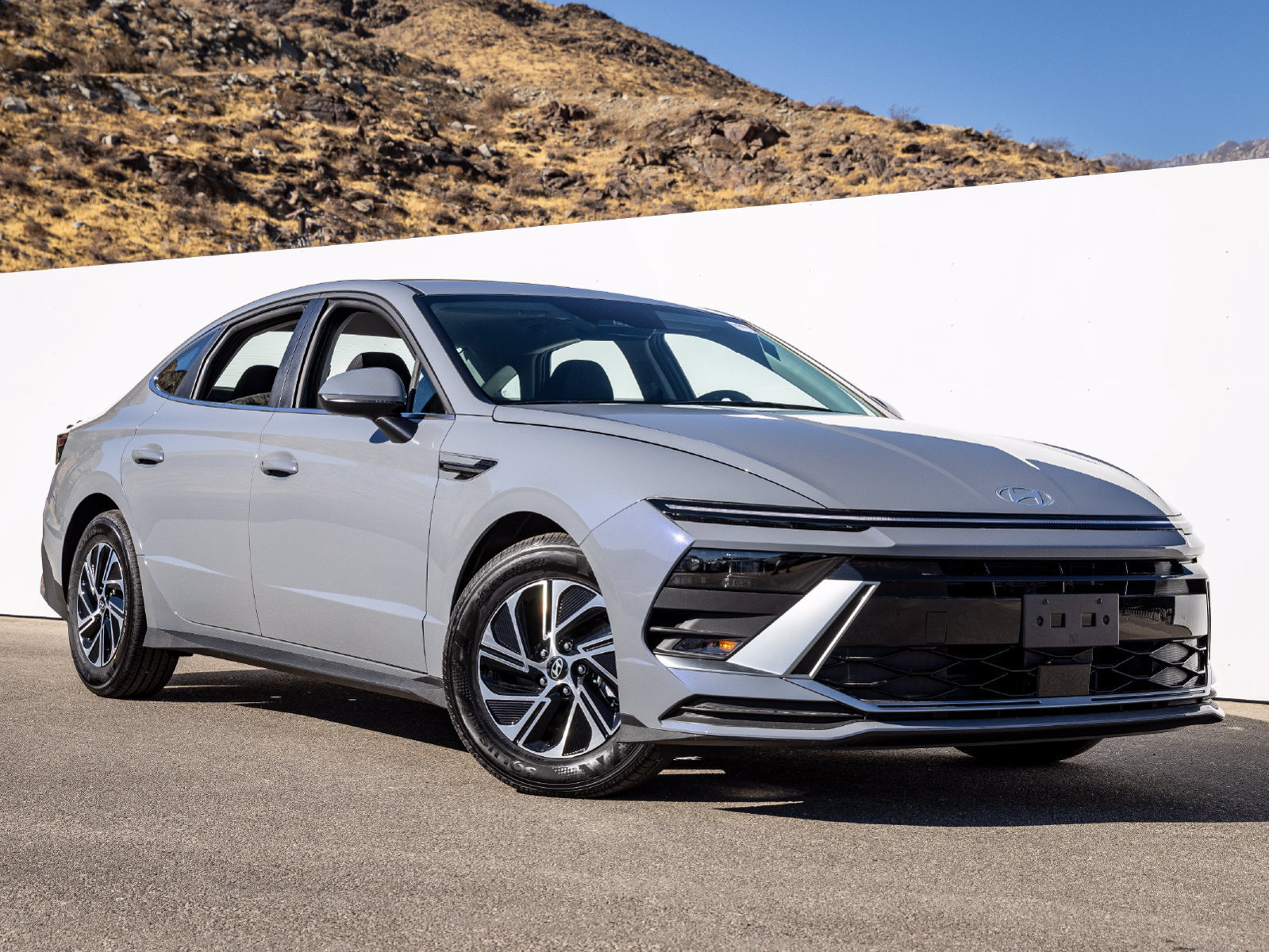 New 2027 Hyundai Sonata Blue FWD image 5