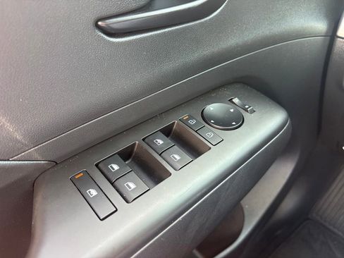 Used 2024 Hyundai Kona SEL FWD image 24