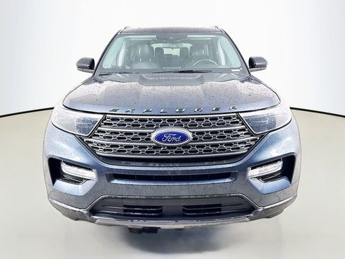 Certified 2022 Ford Explorer XLT w/ Equipment Group 202A image 2