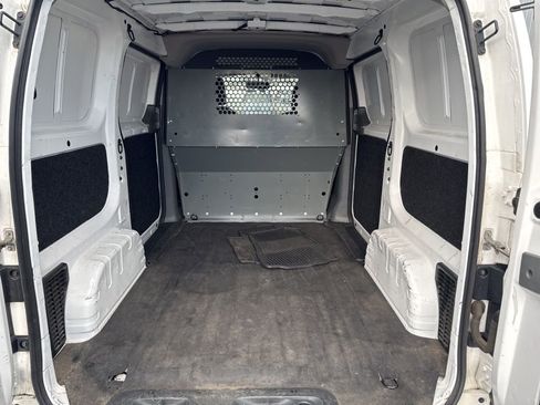 Used 2020 Nissan NV200 SV w/ Back Door Glass Package image 9