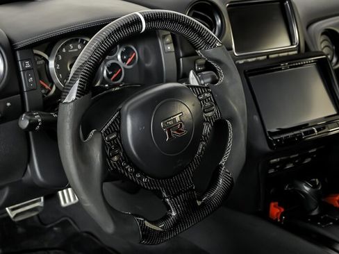 Used 2013 Nissan GT-R Premium AWD/4WD image 25