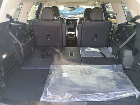 New 2026 Subaru Ascent Limited Bronze image 17