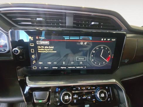 Used 2023 GMC Sierra 1500 Denali Ultimate AWD/4WD image 15