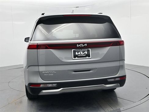 Certified 2024 Kia Carnival SX Prestige image 7