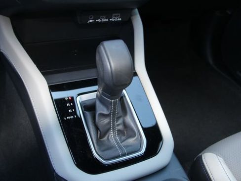 Used 2025 Subaru Forester Limited AWD/4WD image 28