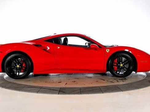 Used 2017 Ferrari 488 GTB image 13