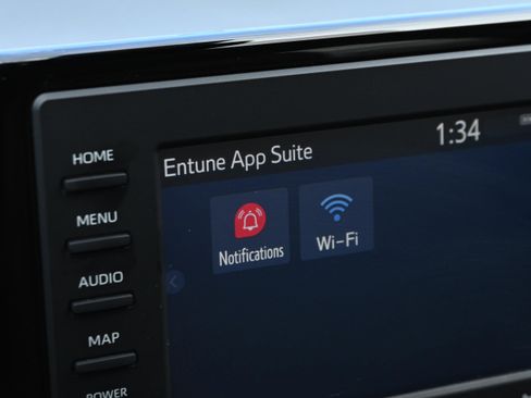 Used 2022 Toyota RAV4 XLE Premium image 17