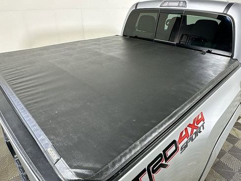 Used 2020 Toyota Tacoma TRD Sport AWD/4WD image 26