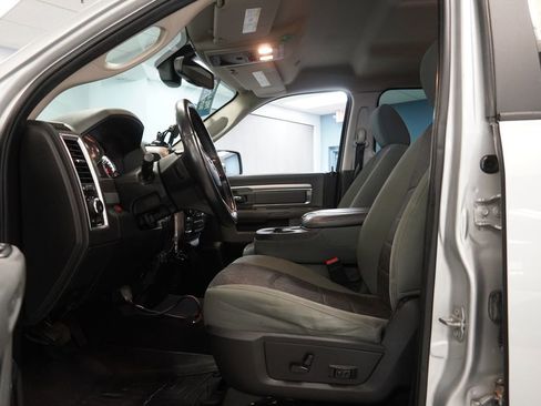 Used 2018 RAM 1500 Big Horn AWD/4WD image 4