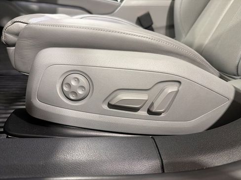 Used 2022 Audi A5 2.0T Premium Plus image 24